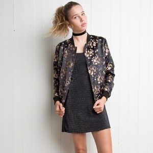 Brandy Melville Dennis cherry blossom bomber Juniors Medium